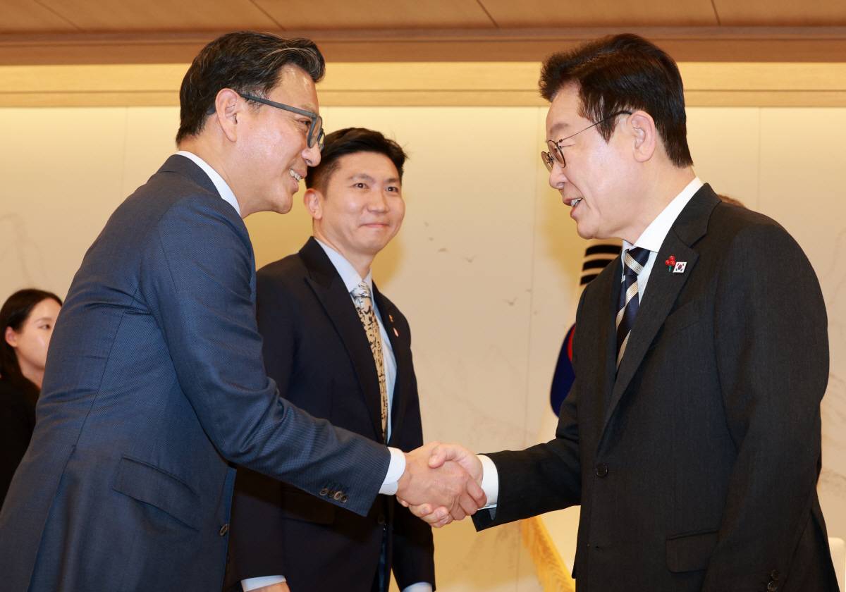 이재명 대통령,'첫방한'코번트리 IOC위원장 만났다...李대통령"韓체육발…