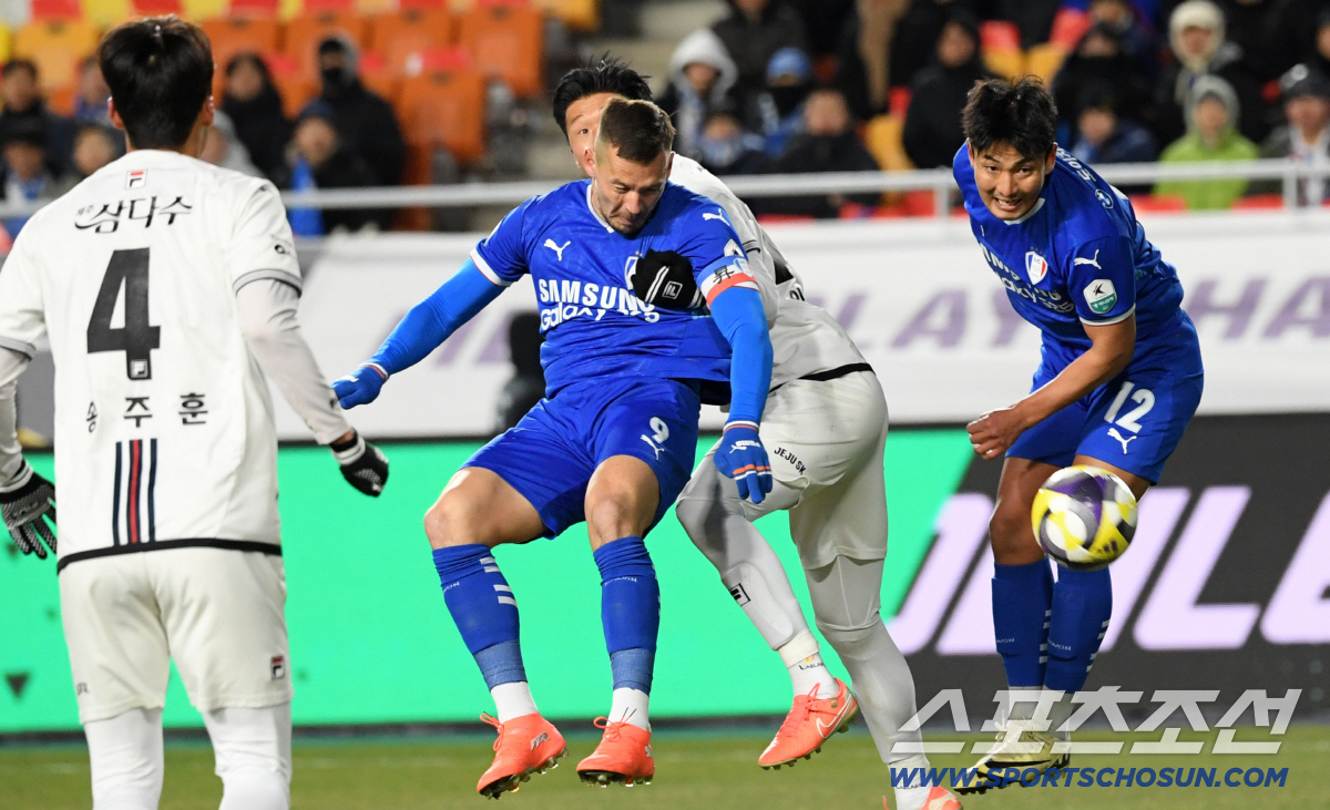 명가 재건 또 빨간불! 'K리그2 최강 화력'이 'K리그1의 벽'에 막혔…