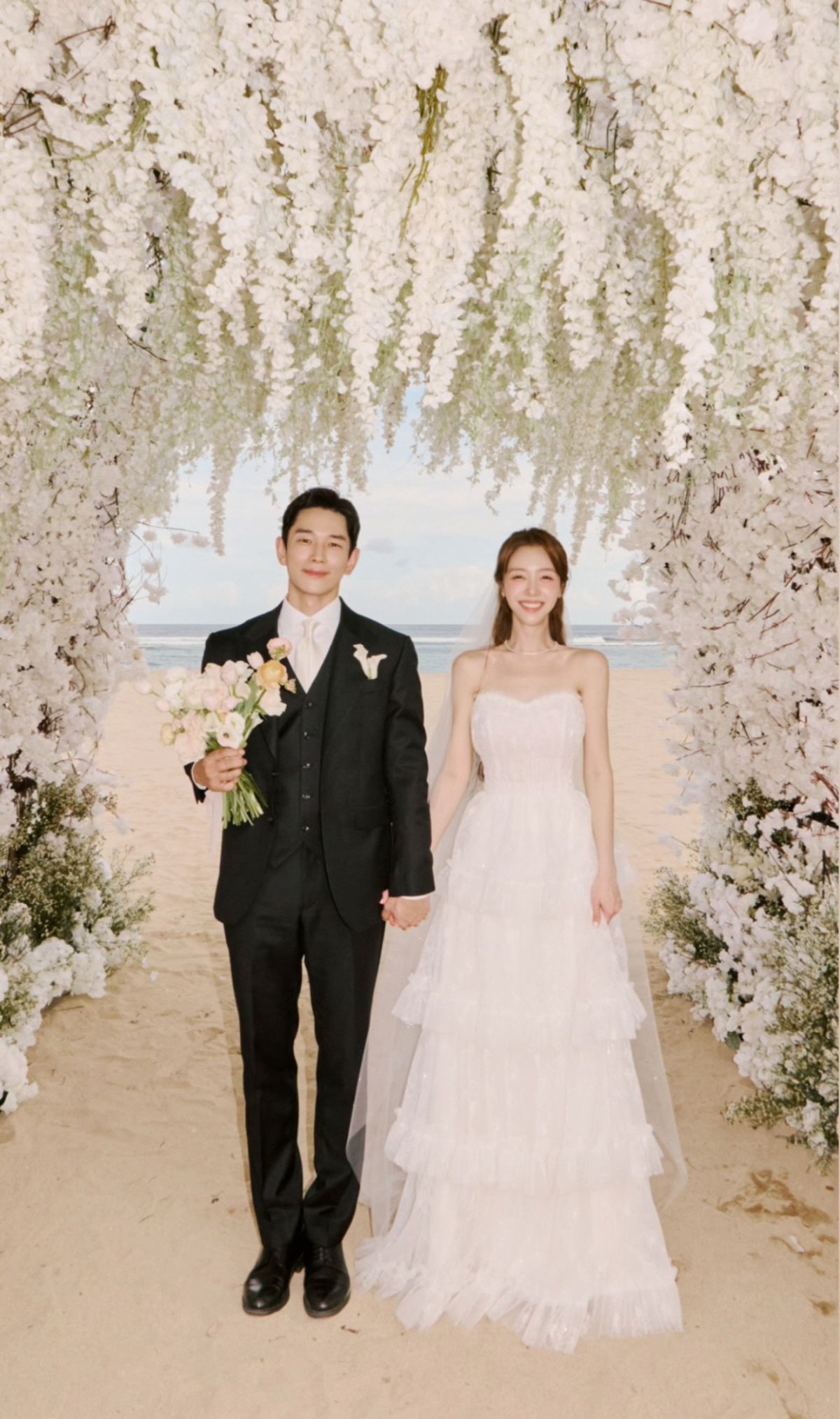 온주완♥방민아, 발리 극비 결혼 공개했다..럽스타 시작한 신혼부부