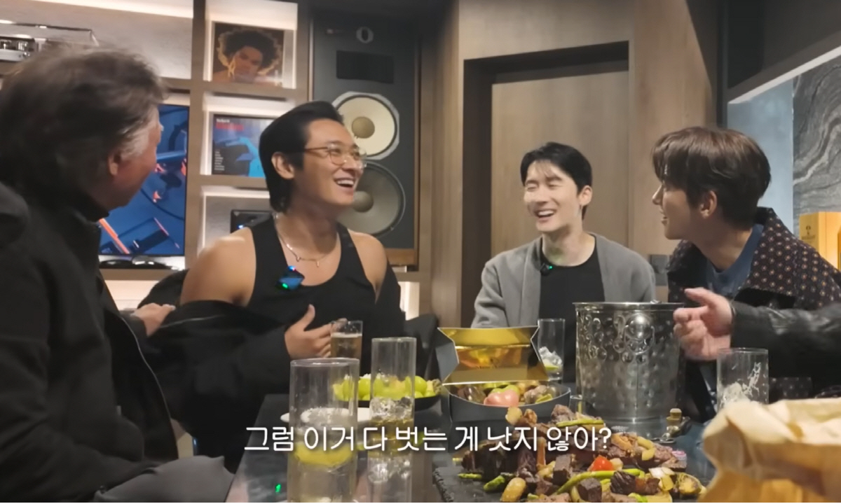 "블럭버스터급" 지창욱, 초호화 인맥 자랑…헤이즈부터 주지훈까지 "영화 …