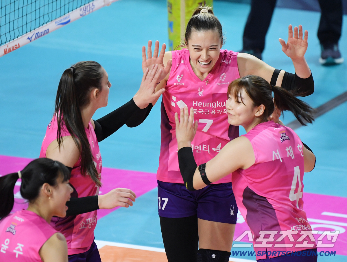 한국인 3세 레베카가 한국대표팀 '김백화'로  LA올림픽에 나갈 수 있을…