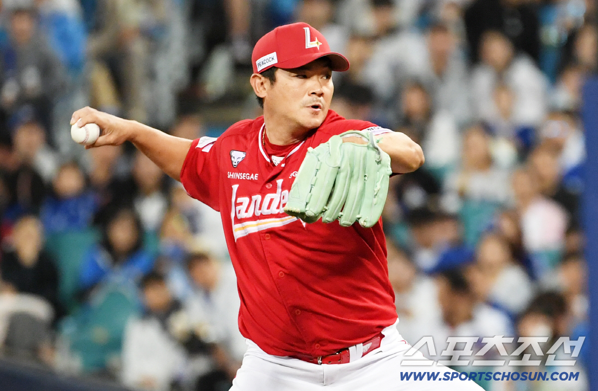 '마흔두살에 국가대표라니' 이런 경사가 있나, 대체 왜 이 선수를 뽑았나