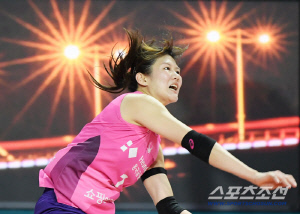 '포기는 없었다' 흥국생명, 0-2 절망 뒤집은 대반란...도공 11연승 저지 [인천 현장]