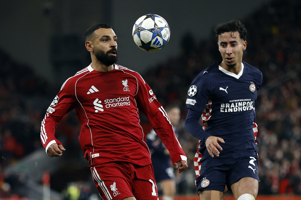 청천벽력 소식! "손흥민처럼 박수칠 때 떠날 걸"→"시장에 내놨다"...…