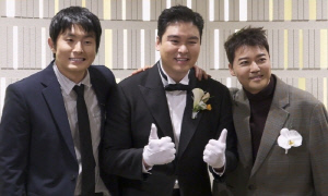 전현무, 인생 첫 주례 초긴장..'사회자' 기안84와 '팜유 왕자' 이장우 장가보내는 날(나혼산)