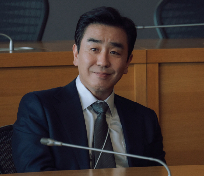 "룡두룡미"..류승룡 '촌뜨기들→김부장'까지..2025년 대체불가 활약