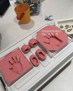 이시영, '미숙아'로 태어난 1달된 딸 위해...황금 손발 도장→집 인테리어 