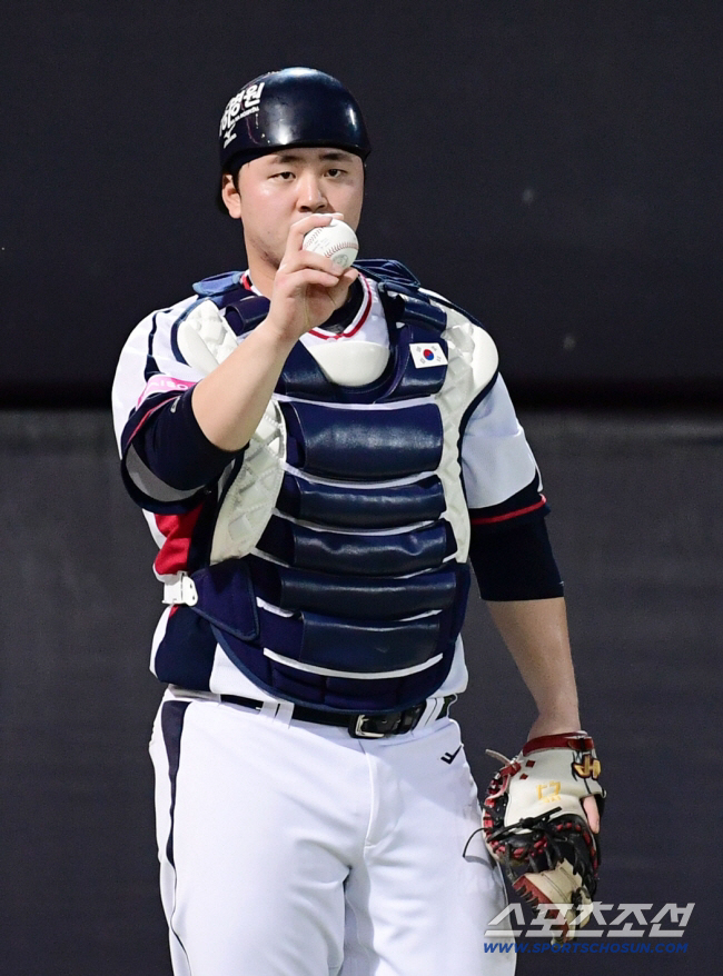 '왜?' 천하의 강민호·양의지 밀어낸 선수가 빠졌다…"WBC? 충분히 맞…