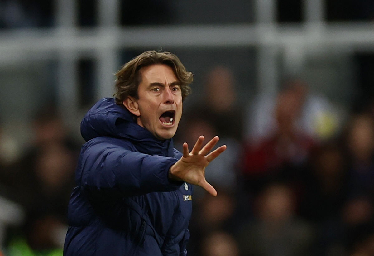 프랭크 감독 전격 경질→"이강인 원한다" 'EPL 신흥 명장' 선임, H…