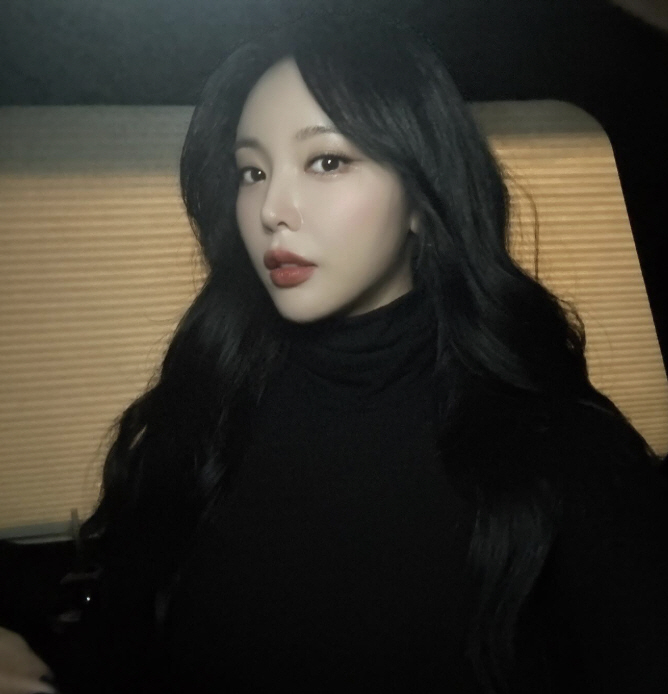 정말 몰라봤다..홍진영 얼굴 왜 이렇게 많이 달라졌어?