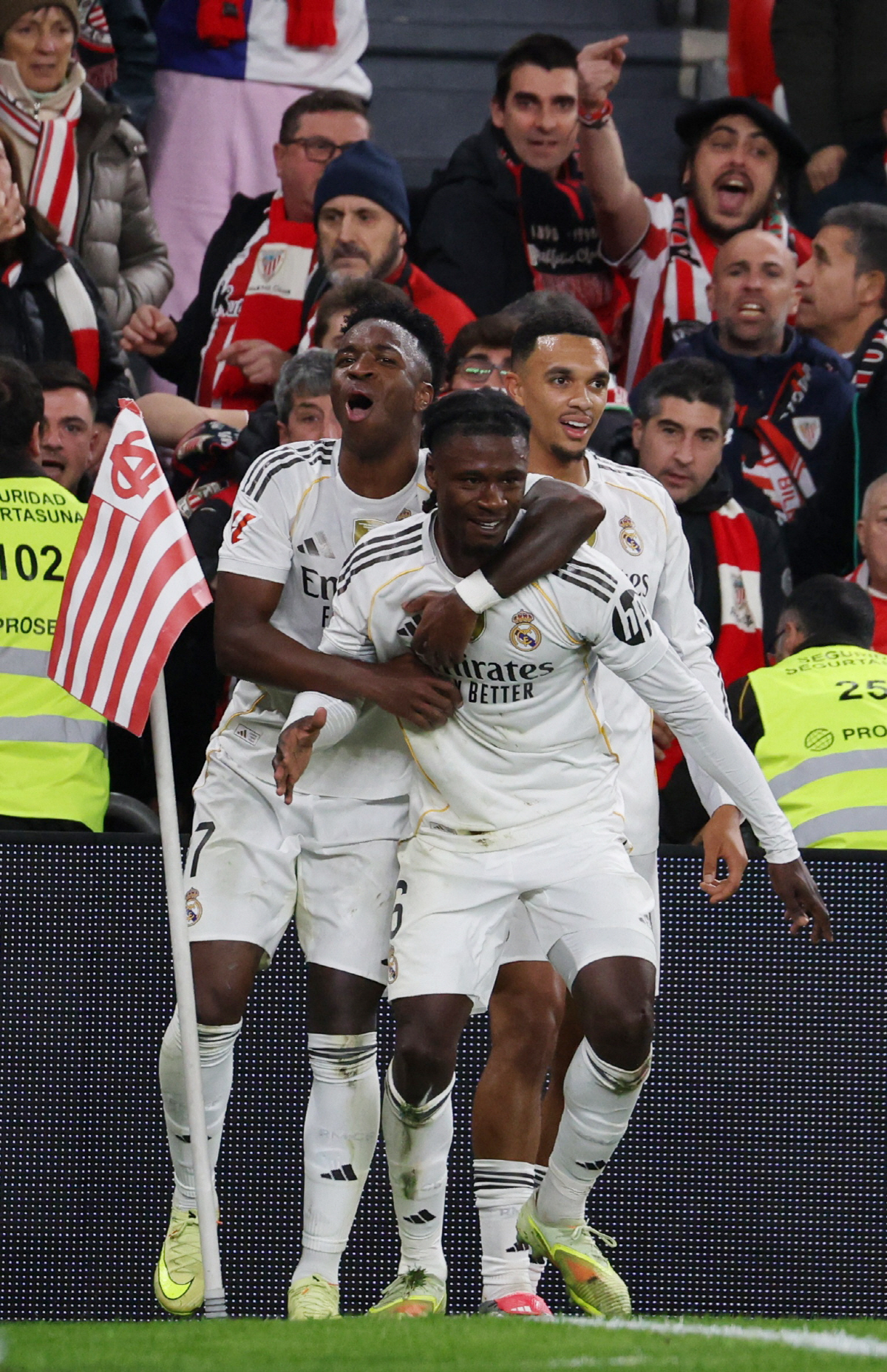 "충격" '욕먹으면서 떠났는데…' 레알 마드리드 이적 후 추락, '배신자…