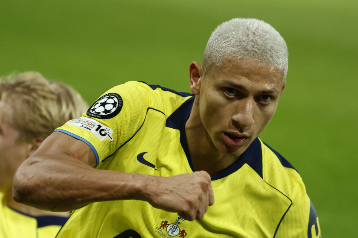 英 단독 보도, '너흰 손흥민 대체할 수 없어' 사실이었다...방출 후보…