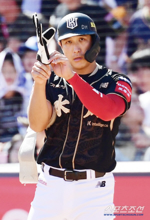 '너무한 거 아닙니까' 주전들이 싹 다 바뀌게 생겼다...통합우승 주역들, 백업 경쟁도 힘겹다