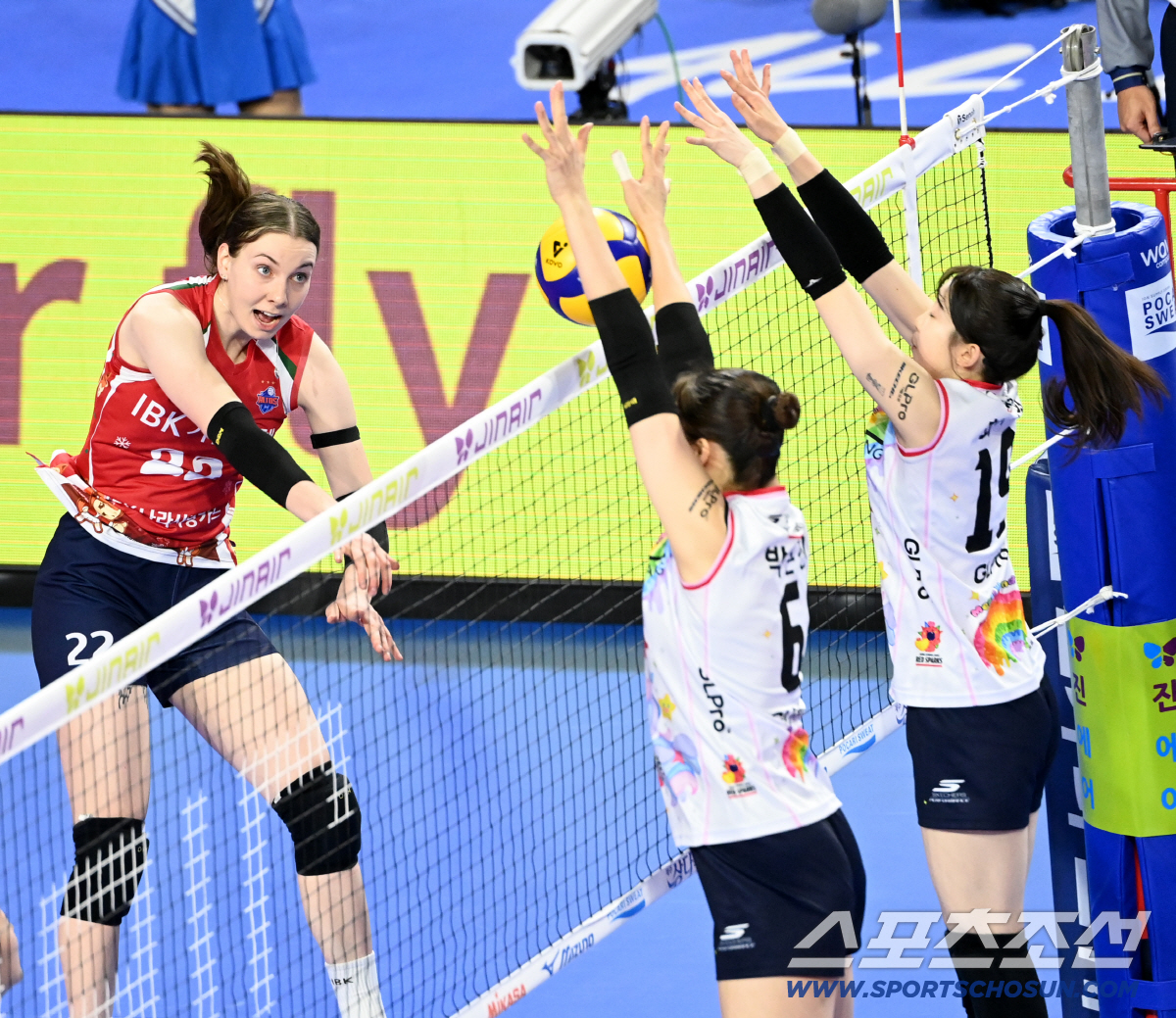 [포토] 킨켈라, 터치 아웃을 노린다