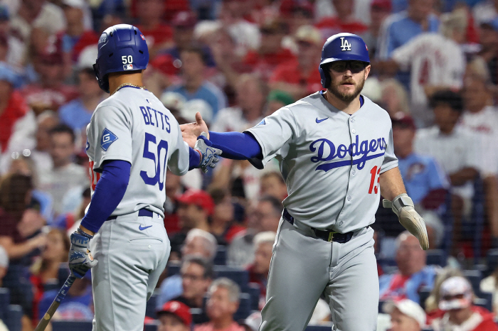 "다들 그렇게 얘기하지", 日 에이스 도발 묵살해 버린 먼시...오히려 "엄청난 실력자일 것" 덕담