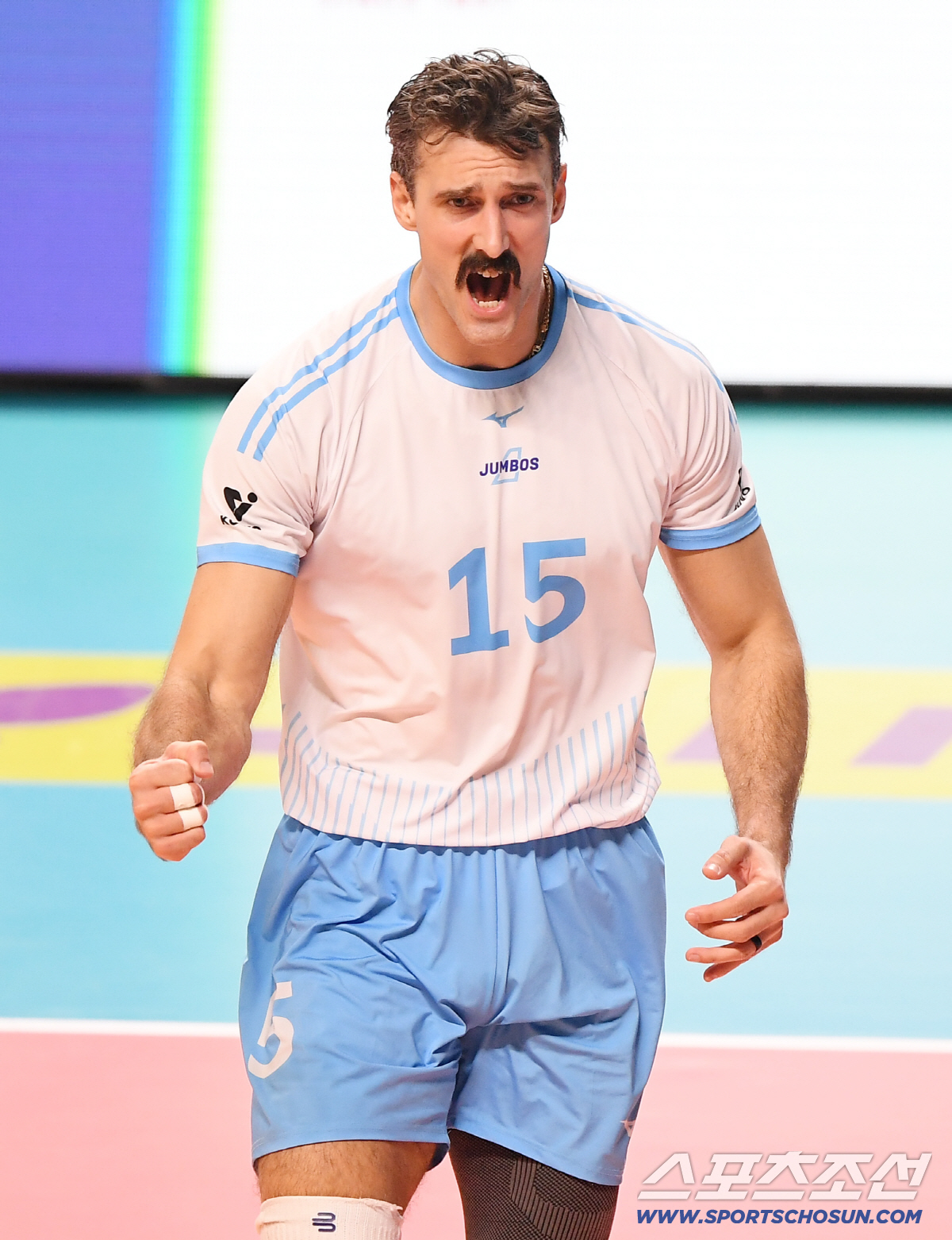 [포토] 러셀, 서브에이스 득점 환호