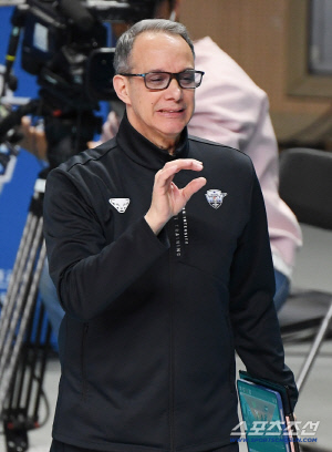 대한항공, 역시 강했다…3연패 