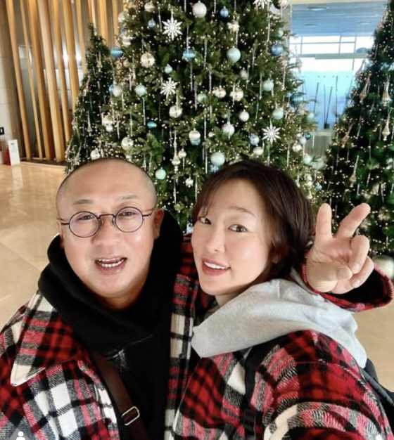 최여진, '불륜설·사이비설' 이겨낸 '♥재혼 남편'과 신혼..."우리 재…