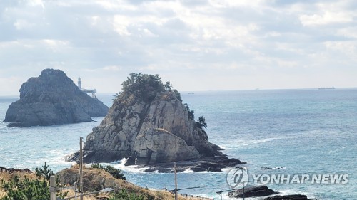 부·울·경 맑지만, 경남 빙판길 주의…대기 매우 건조