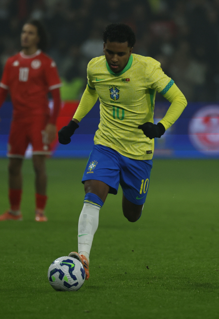 "충격!" 토트넘 아니다…레알 마드리드 '1351분-0골' 최악의 공격수, '7860만 파운드' 리버풀 러브콜