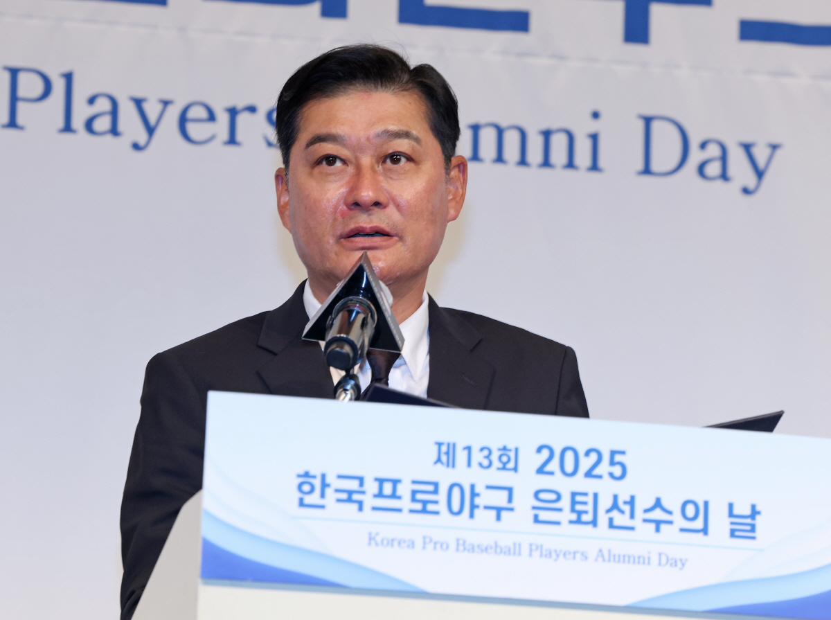 야구 예능 감독, 정후 아빠에 이어 '은퇴선수 회장님'...바람의 아들 …