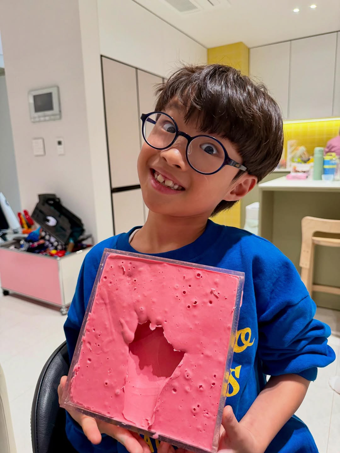 이시영 딸, 벌써 母 얼굴 보이는 '생후 한달차'...8세 子는 육아 동…