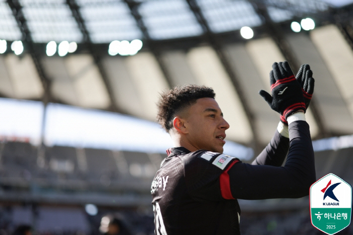 [공식발표]"정말 감사했습니다" EPL 출신 린가드, FC서울과 동행 마…