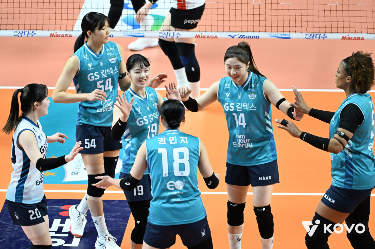 돌풍 1개월로 끝? 페퍼저축은행 대충격 4연패! → GS칼텍스, 실바-유…