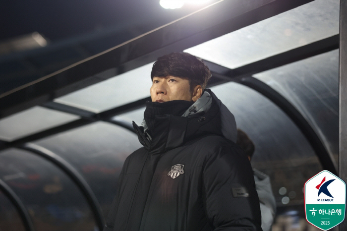 "'캡틴' 바사니 결승골" 부천FC 새 역사, '골포스트 OUT 2회' …