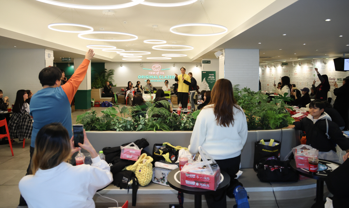 "보람있는 자리, 앞으로도 계속되길" 전준우→한태양 힘모은 드림카페, 발…