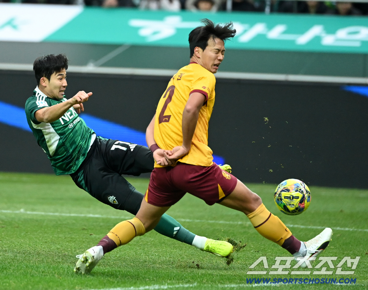 [포토] 김태현, 회심의 왼발슛팅