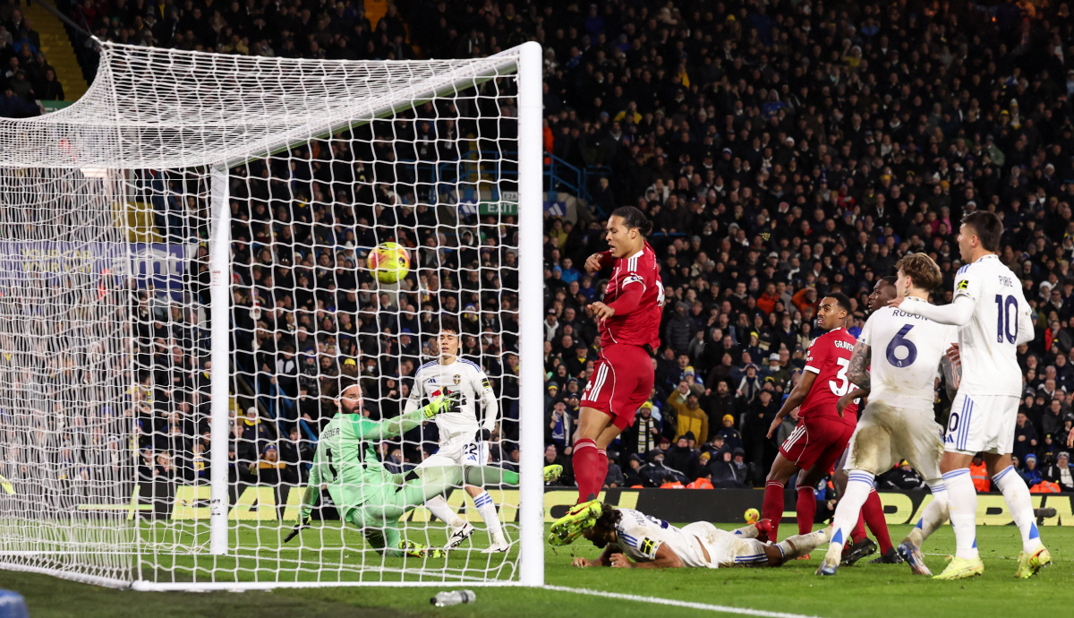 [EPL 리뷰]'0-2→3-3, 후반에만 6골' 미쳐버린 리즈-리버풀전,…