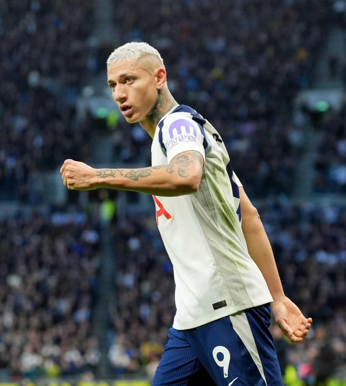 "흥민이 형…" 감독 '패싱'→내부 분열 토트넘, '영원한 캡틴' 손흥민…