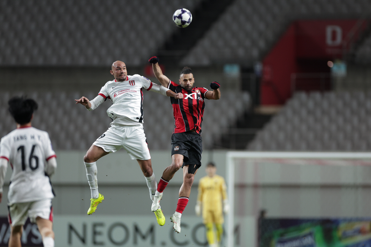 '리그 3위인데' 서정원의 청두, 내년엔 아시아에서 못본다…대체 왜?