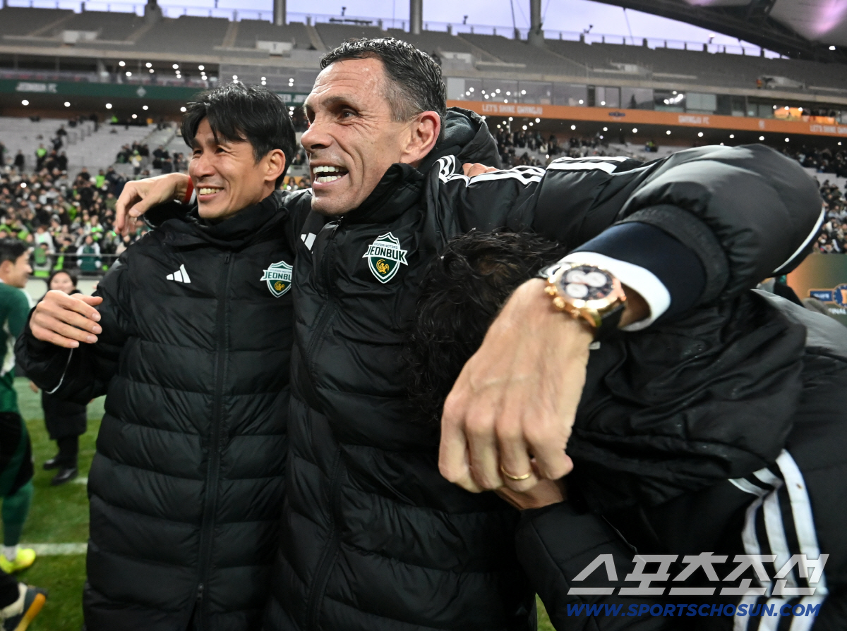 K리그1+코리아컵 '더블' 역사, 포옛과 전북의 준비된 이별도 마침표 향…