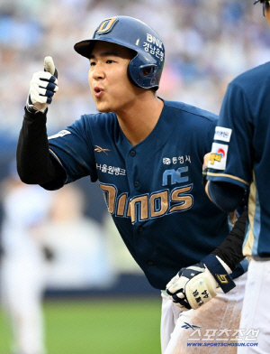 '역대 최초' 트레이드 승부수, 왜 휴식은 사치인가…