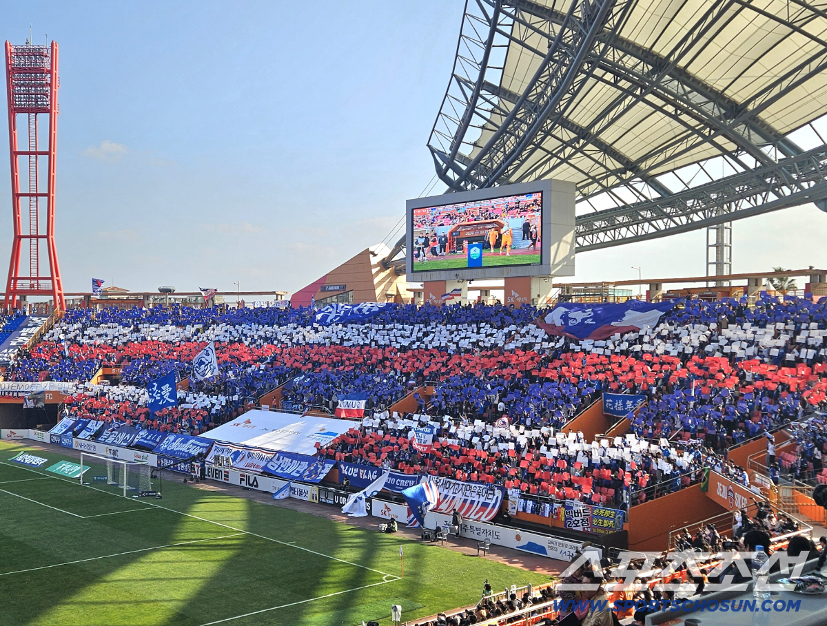 [현장에서]"우~우~~" 승강PO 2차전 앞두고 전운 감도는 제주W…유리…
