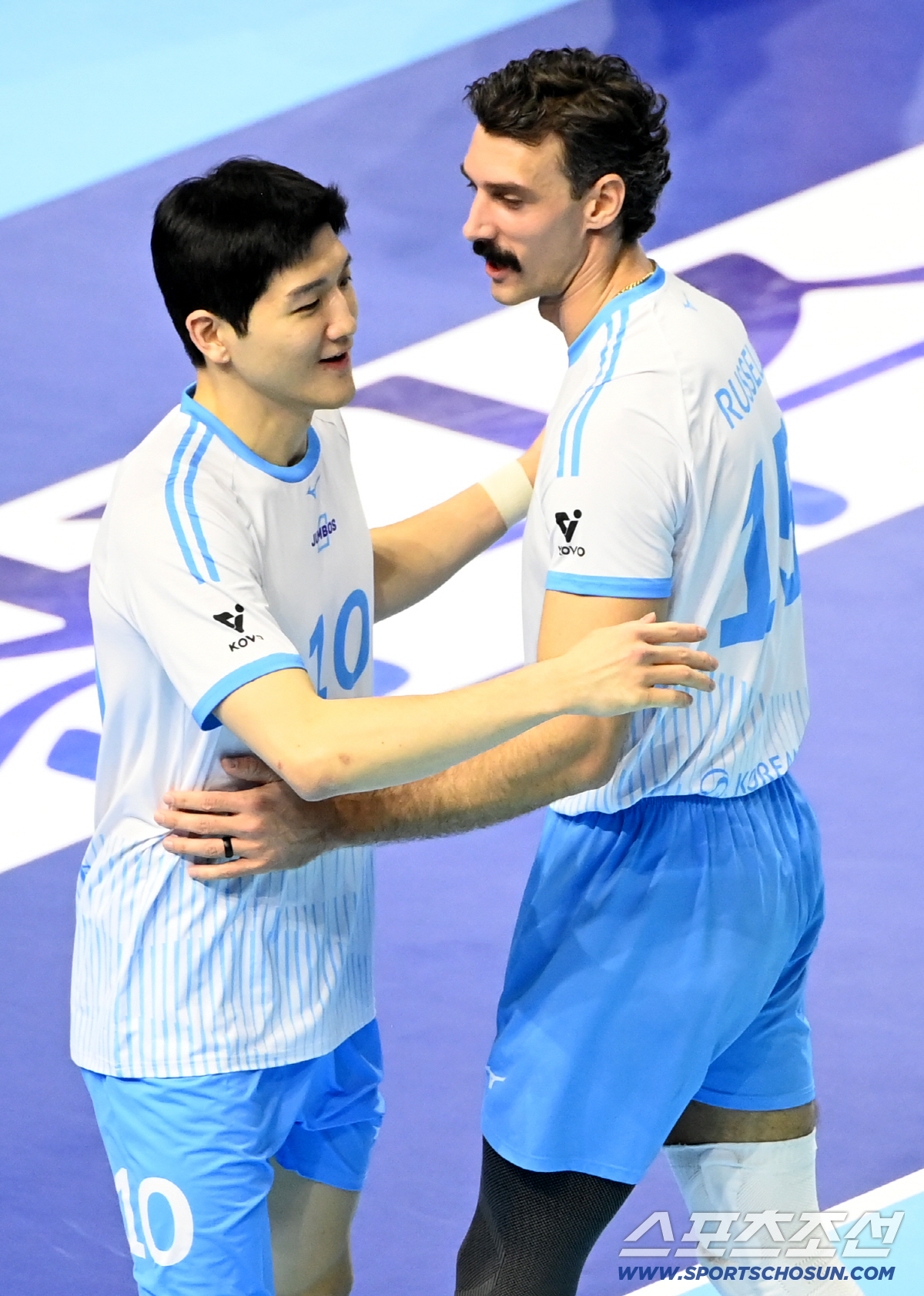 [포토] 정지석-러셀, 연승 이어가자!