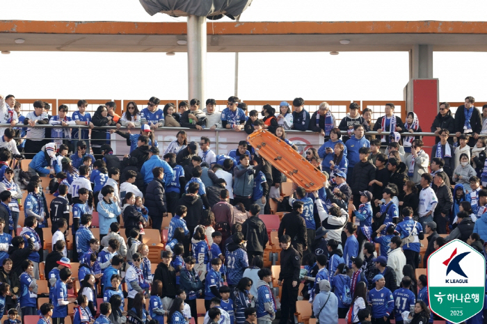 [승강PO 현장리뷰]"수원 삼성의 올겨울도 춥다" 이기제 퇴장과 함께 날…