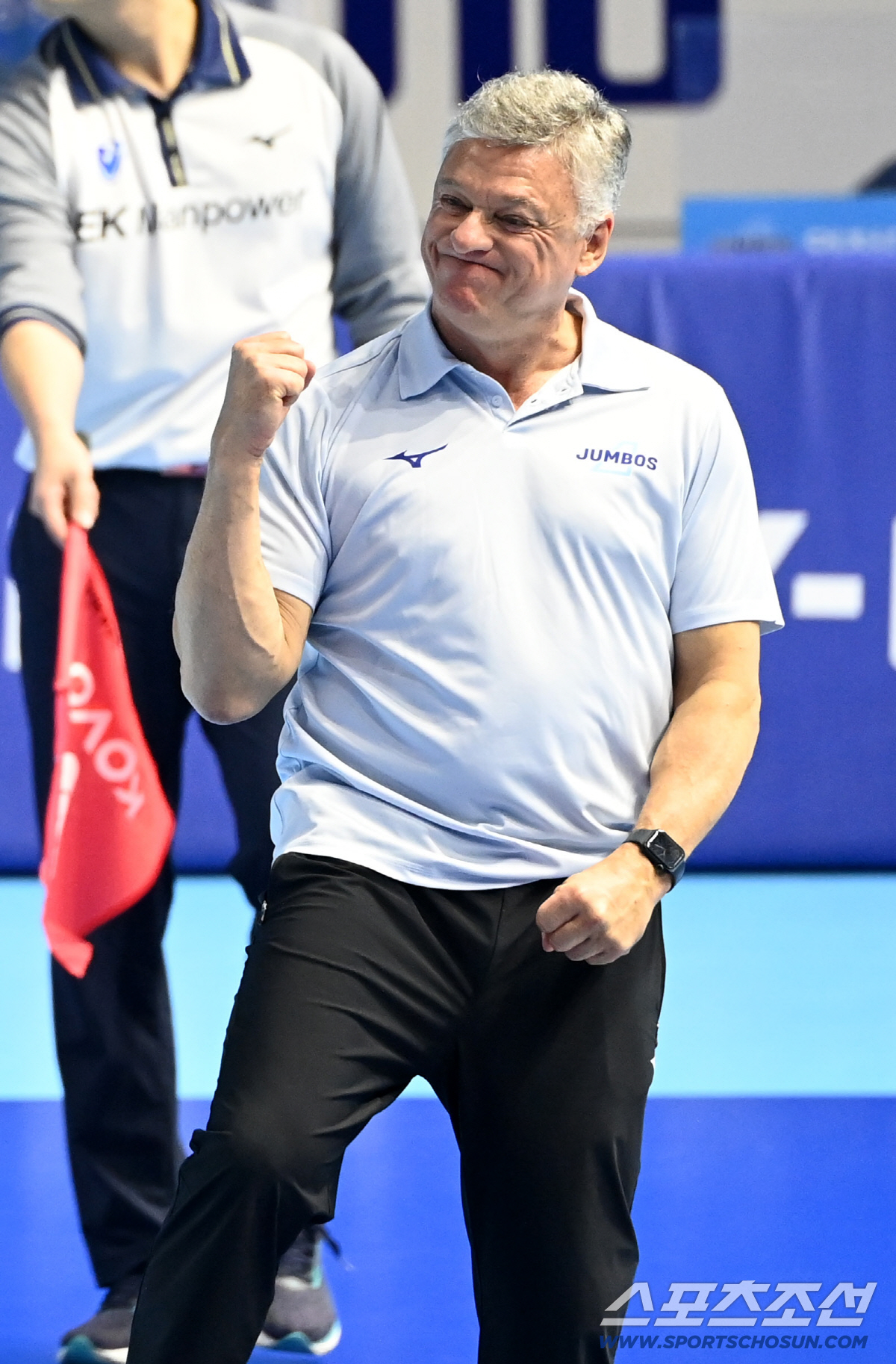 10연승 고공비행! '러셀 트리플크라운' 대한항공 누가 막으랴…삼성화재 …