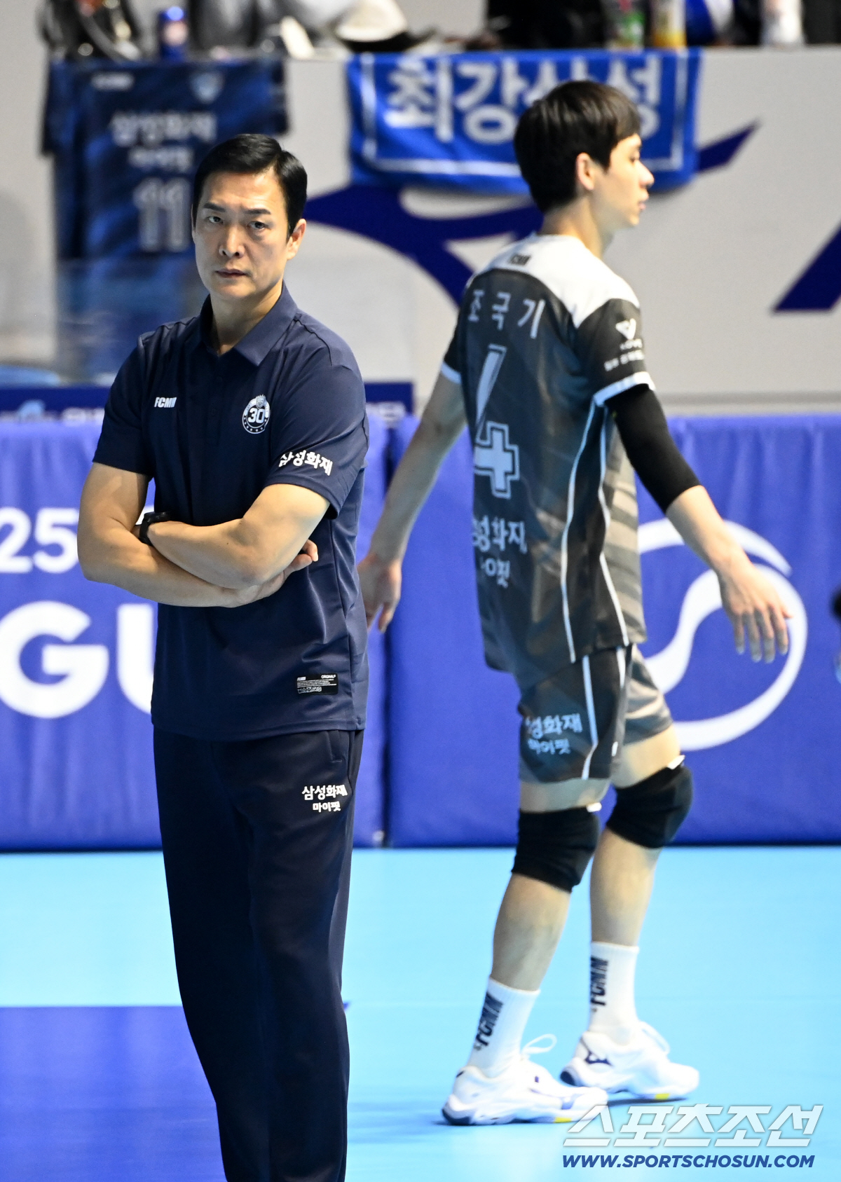 "고비를 못넘네" 8년째 암흑기, 출구가 안보인다…듀스 혈투 끝 '7연패…