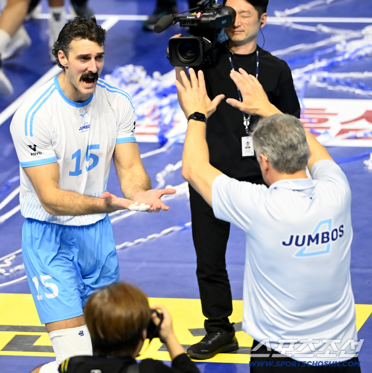 10연승 → 시상식도 2번!…완벽한 하루를 보낸 남자 "대한항공은 날 자…