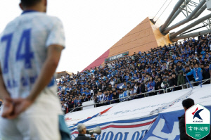 [현장인터뷰]'승격 좌절' 수원 주장 양형모 