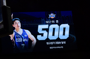[KBL 리뷰] '뒤집기 명수'KCC, 뒤집기 허용은 용납못했다…83-80 진땀승, SK의 4연승 저지하고 연승 달려