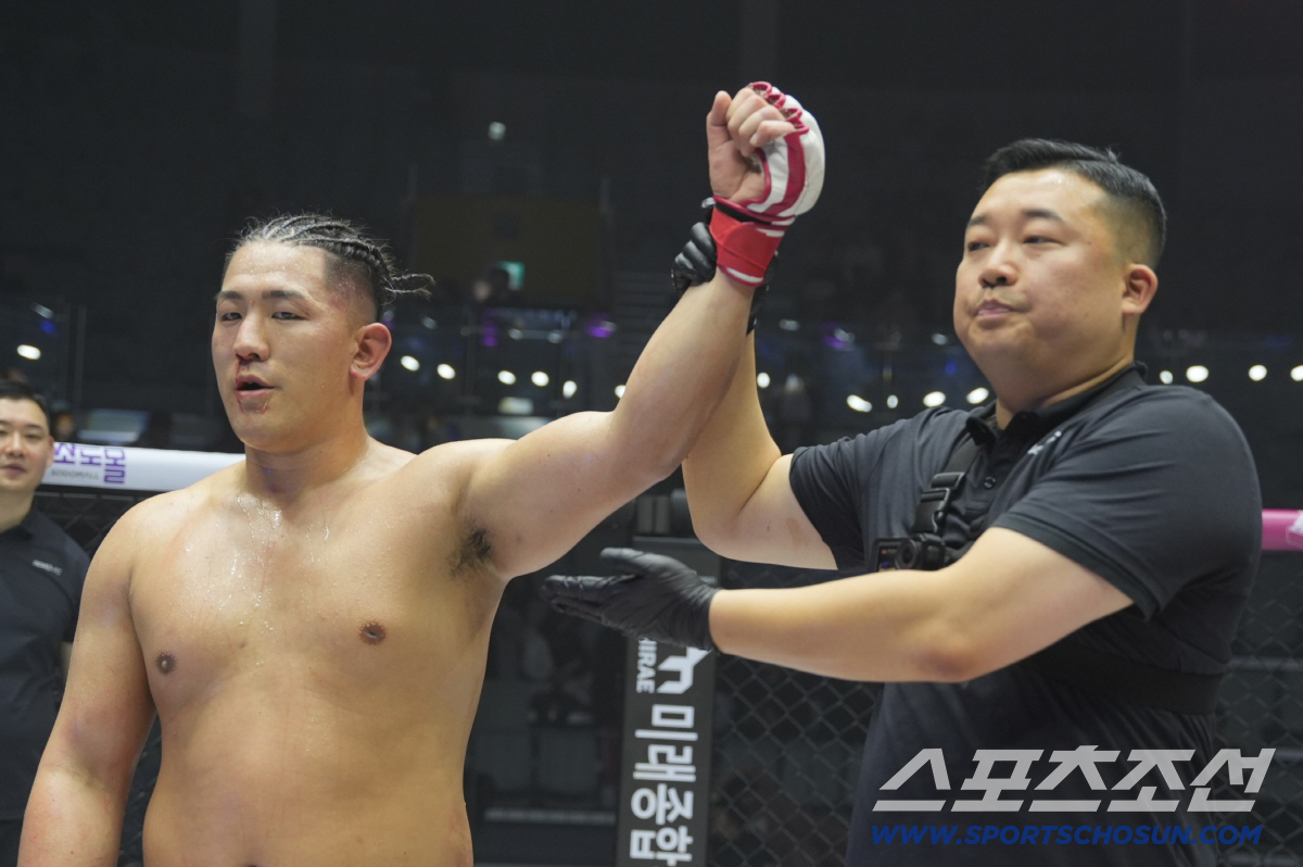 40세에 일본 챔피언까지 됐지만... 15살 어린 일본 선수에 2년전 복…