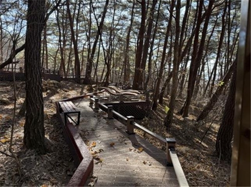 원주시, 고향사랑기금 2호 사업 완료…운곡솔바람숲길 쉼터 조성