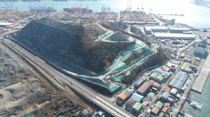 부산항 신항 항만배후도로 공사현장에 스마트 교통신호 도입