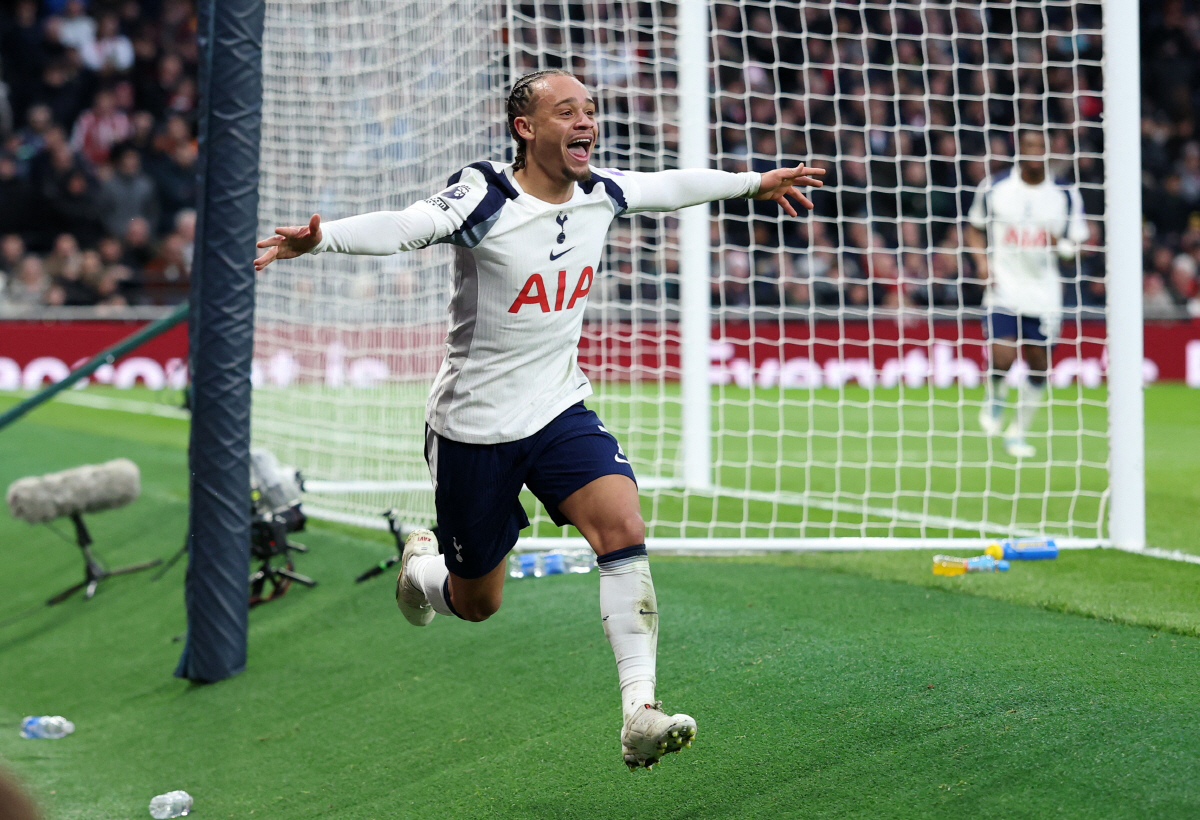 英 BBC 최고 평점! 프랭크 감독 '오피셜' 공식발표 "그는 최고의 프…