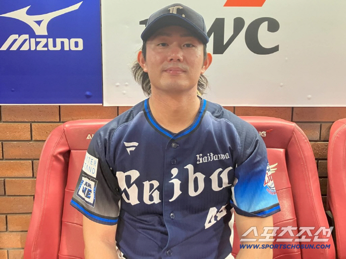 포수도 공이 무섭다고 했다…부상 때문에 4경기 등판에 그쳤는데, ML 진…