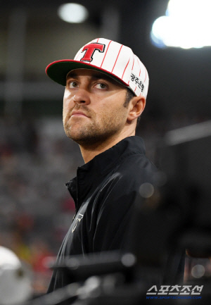 폰세-앤더슨-와이스 다 떠났다...ML 러브콜 2년 연속 패싱, 30억 에이스는 왕이 될 수 있을까